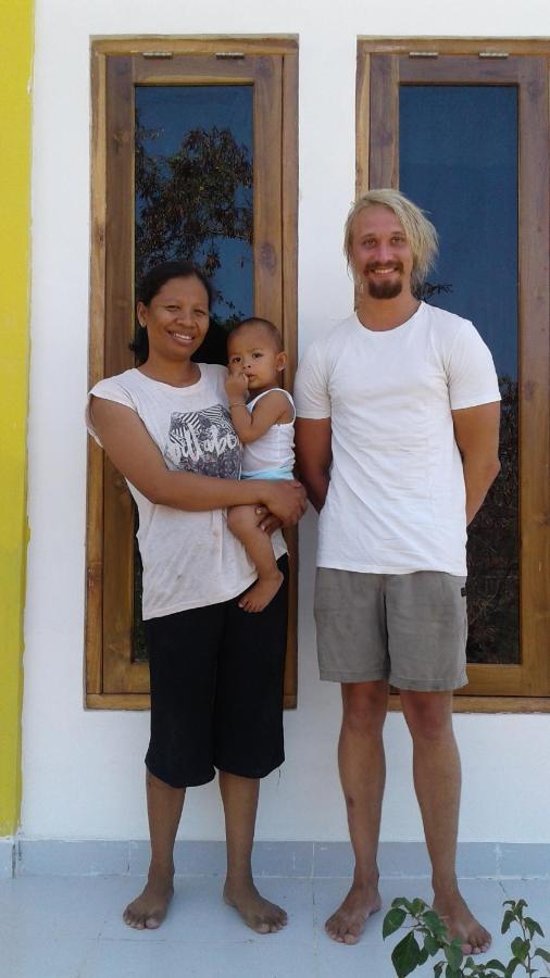 Tarsan Homestay Labuan Bajo Exterior photo