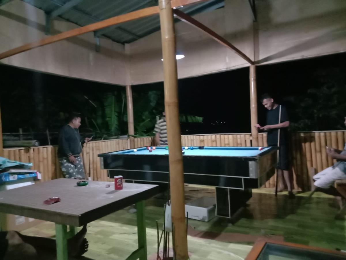 Tarsan Homestay Labuan Bajo Exterior photo