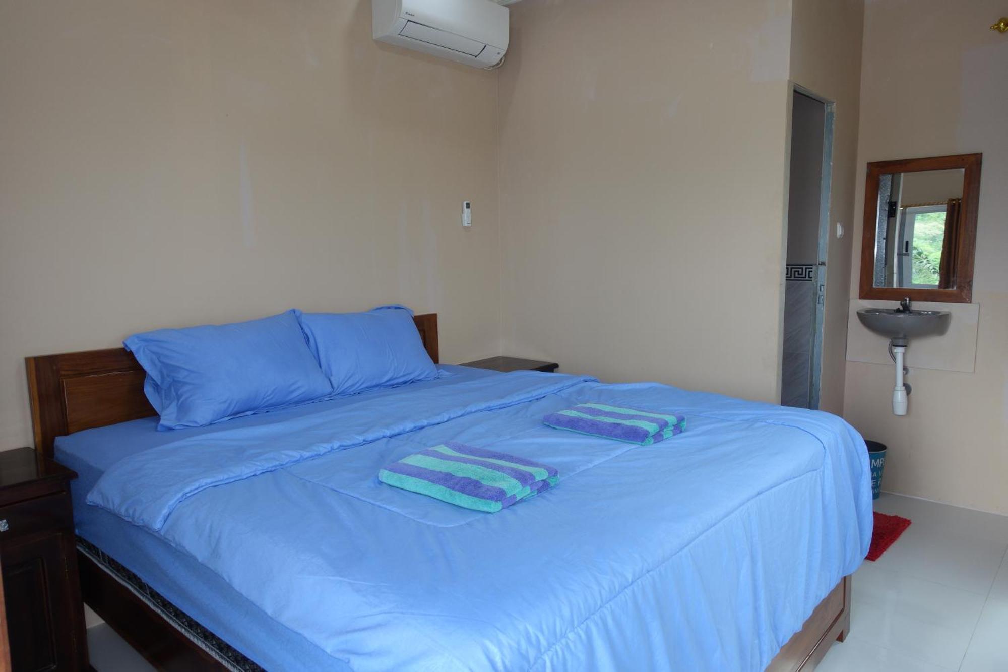 Tarsan Homestay Labuan Bajo Exterior photo
